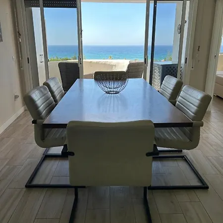 Vista Al Mar Apartment *